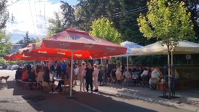 Mirni protesti na severu